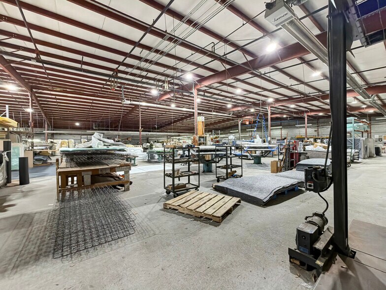 850 Eisenhower Blvd, Johnstown, PA à louer - Photo de l’immeuble – Image 2 sur 35
