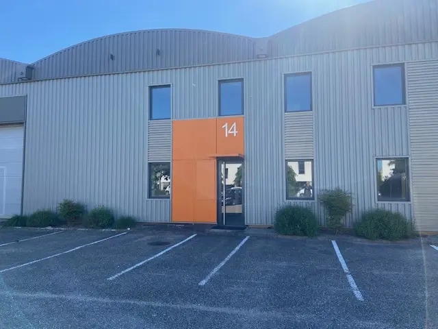 Chemin De L'Industrie, Dardilly à louer Photo de l’immeuble– Image 1 sur 15