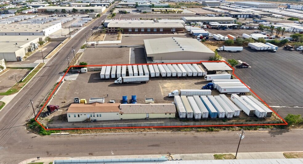 14710 Atlanta Dr, Laredo, TX à louer - Photo de l’immeuble – Image 2 sur 4