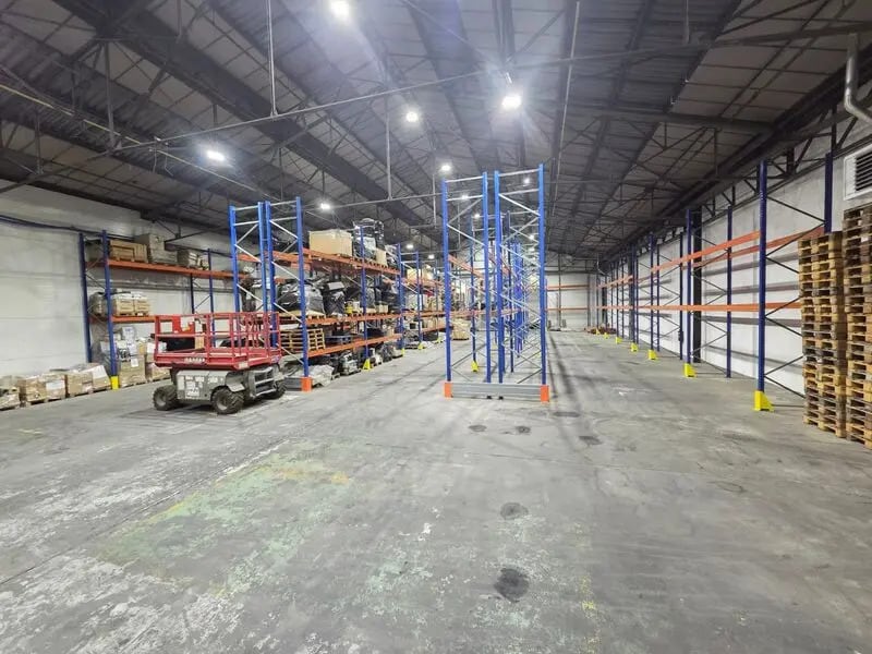 Local d’activités dans Montataire à louer Photo intérieure– Image 1 sur 10