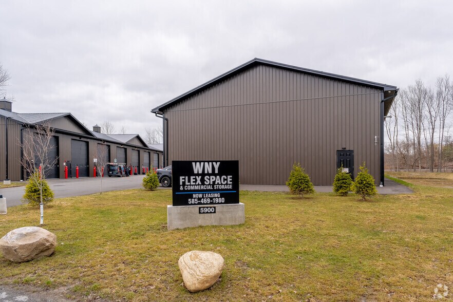 5900 Plastermill Rd, Farmington, NY à louer - Photo principale – Image 1 sur 6