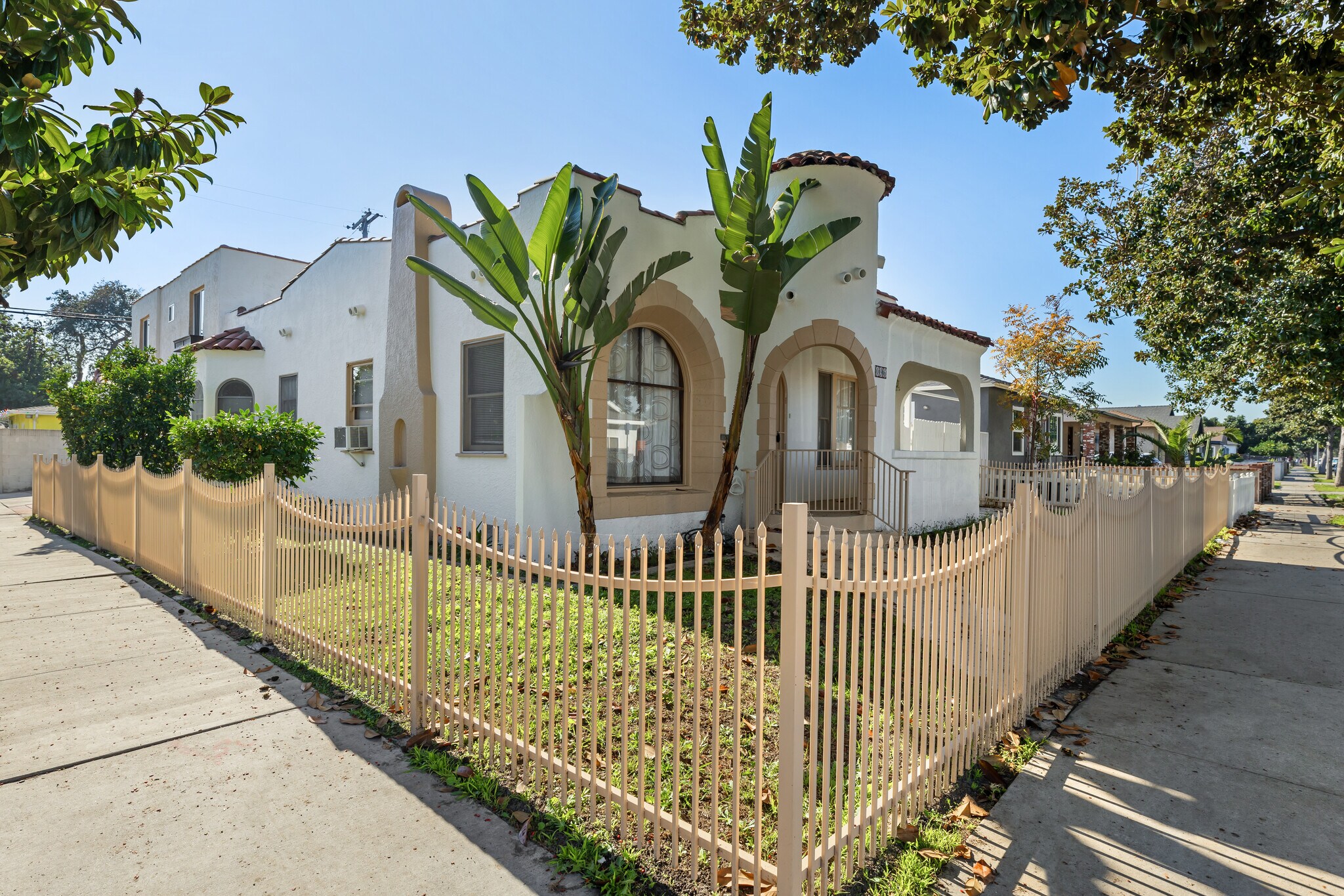 496 E 52nd St, Long Beach, CA à vendre Photo de l’immeuble– Image 1 sur 13