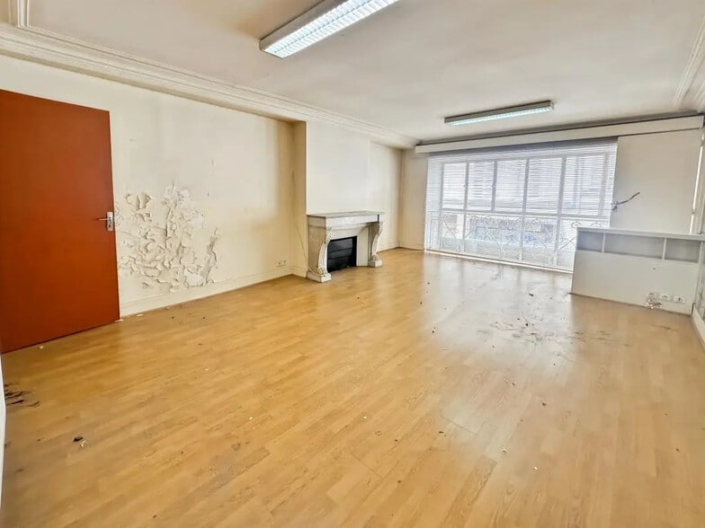 Bureau dans Paris à louer - Photo de l’immeuble – Image 3 sur 9