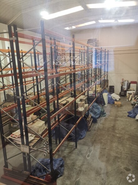 Industriel/Logistique dans Loeches, Madrid à vendre - Photo de l’immeuble – Image 2 sur 14