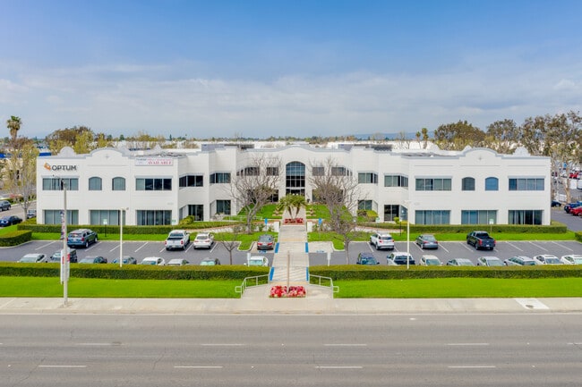 Plus de détails pour 4281 Katella Ave, Los Alamitos, CA - Bureau, Bureau/Médical à louer