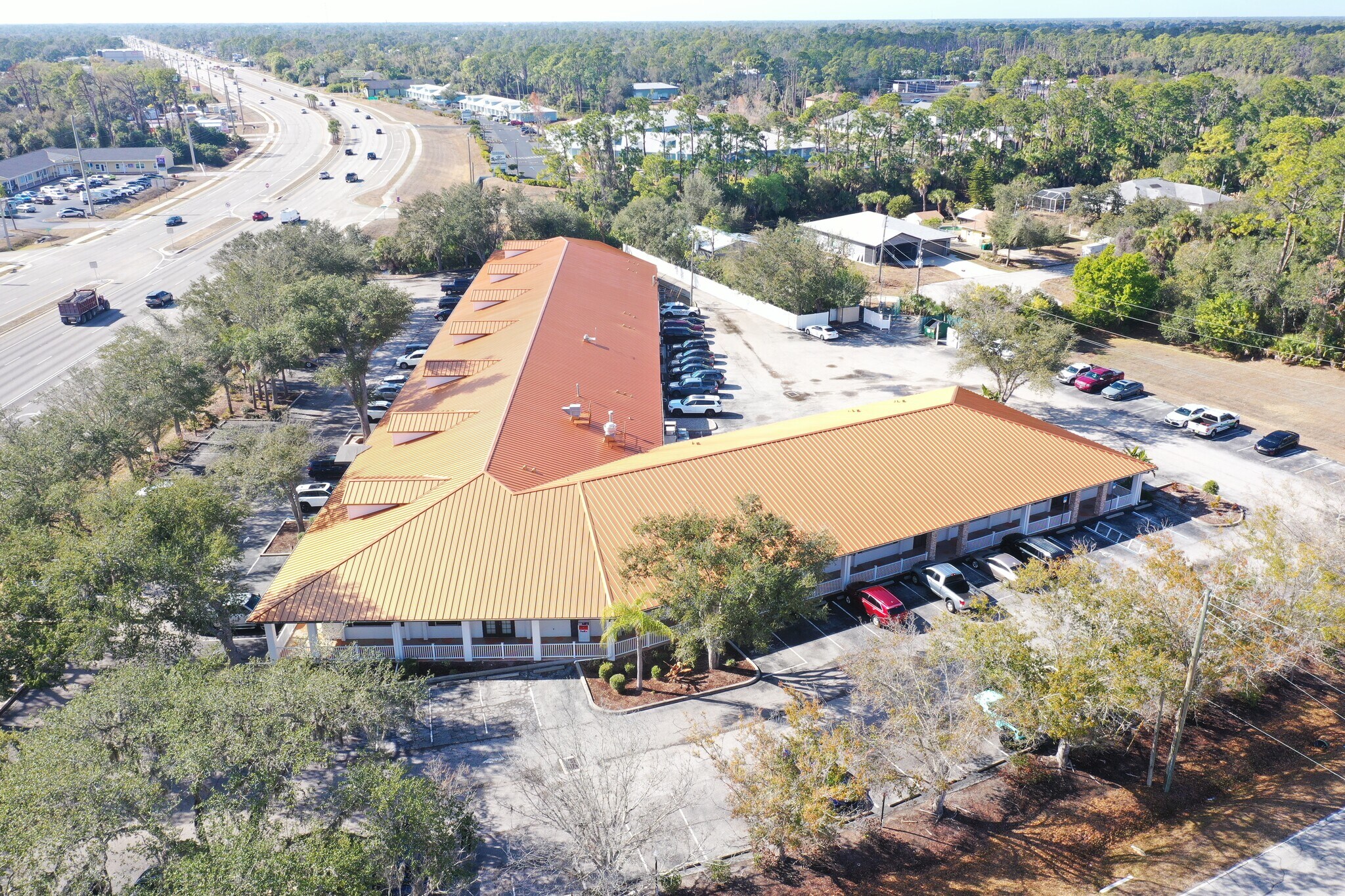 992 Tamiami Trl, Port Charlotte, FL à louer Photo principale– Image 1 sur 7