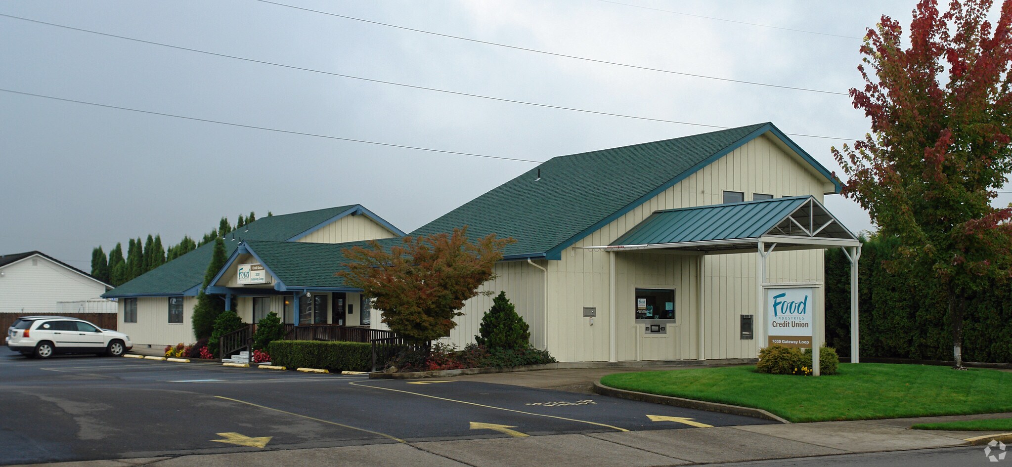 3028-3030 Gateway Loop, Springfield, OR à louer Photo principale– Image 1 sur 7