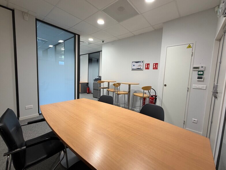 Allée des Frènes, Limonest à vendre - Photo de l’immeuble – Image 3 sur 8