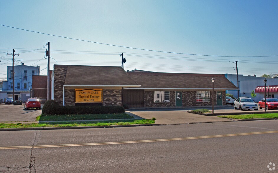 110-116 S Church St, New Carlisle, OH à vendre - Photo de l’immeuble – Image 2 sur 4