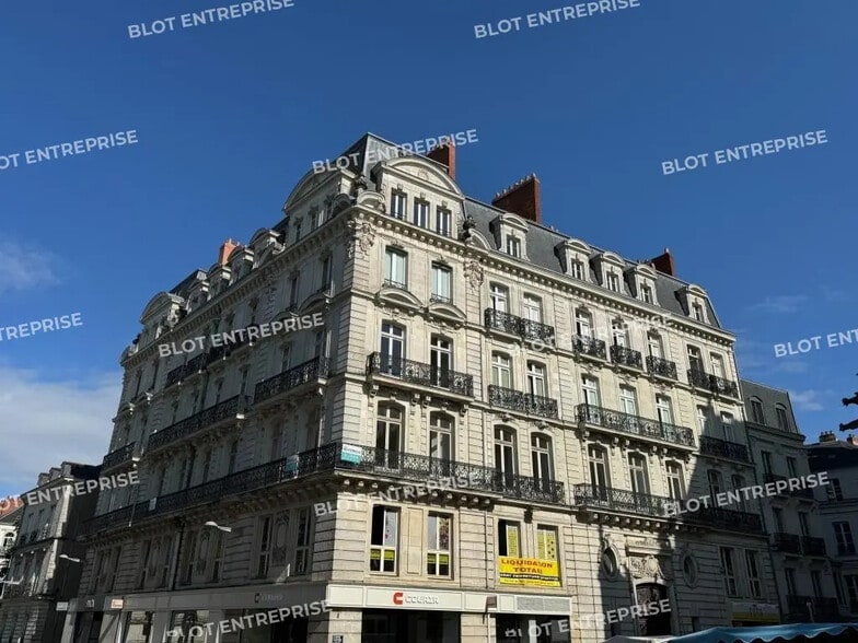 Bureau dans Nantes à louer - Photo de l’immeuble – Image 1 sur 27