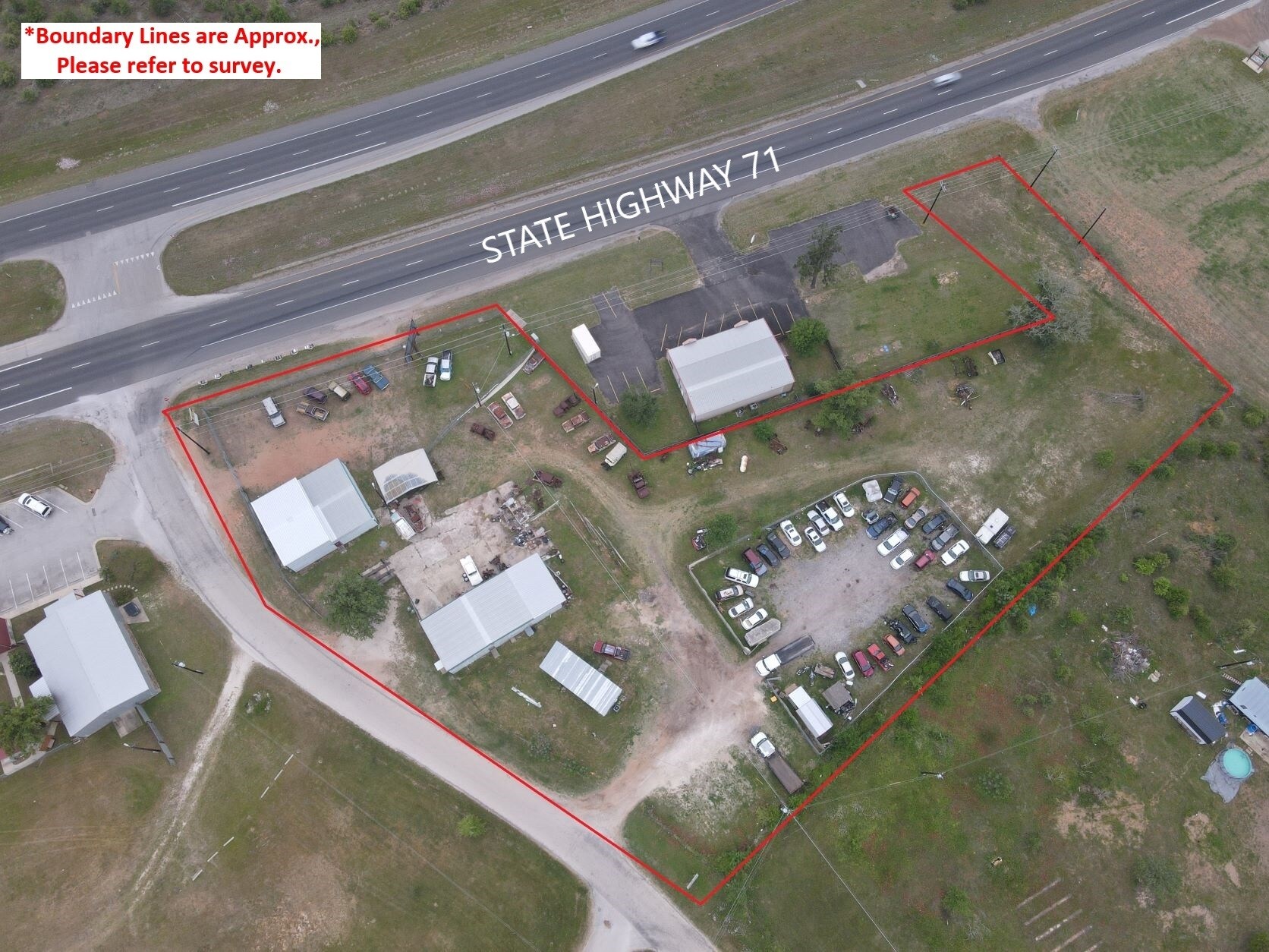 952 E Highway 71, Bastrop, TX à louer Photo principale– Image 1 sur 15