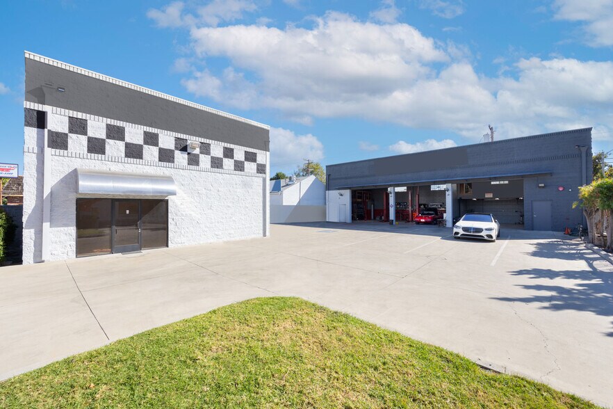 4012 W Burbank Blvd, Burbank, CA à louer - Photo de l’immeuble – Image 3 sur 3