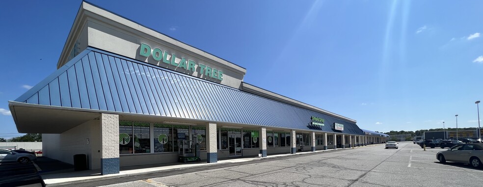 1415-1451 E Wabash St, Frankfort, IN à louer - Photo de l’immeuble – Image 1 sur 8