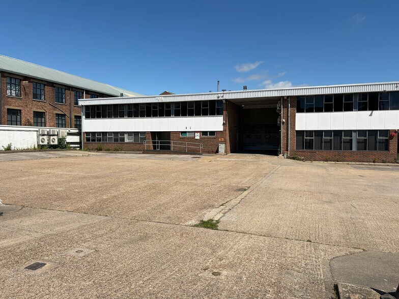 5-9 School Rd, Londres à louer - Photo de l’immeuble – Image 3 sur 25