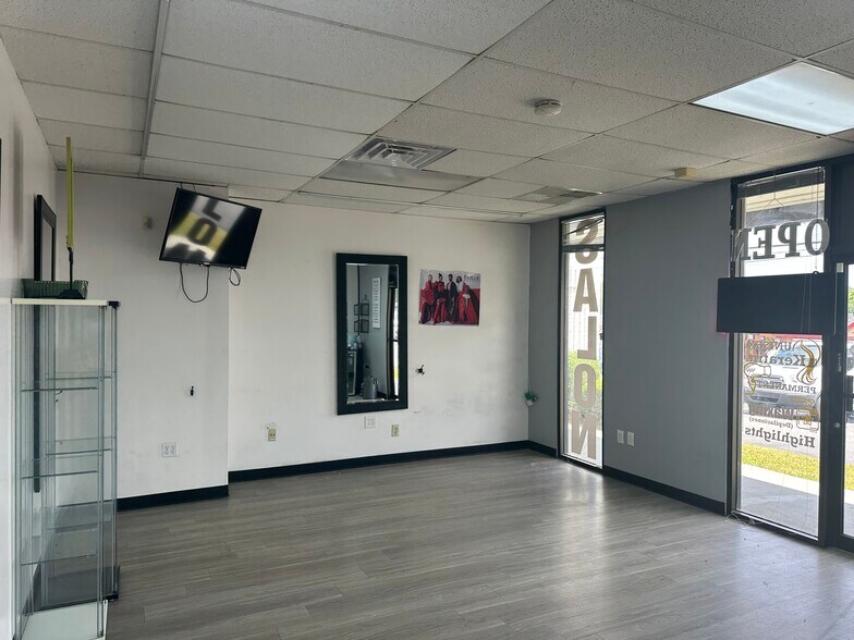 6185 Buford Hwy, Peachtree Corners, GA à louer - Photo de l’immeuble – Image 3 sur 12