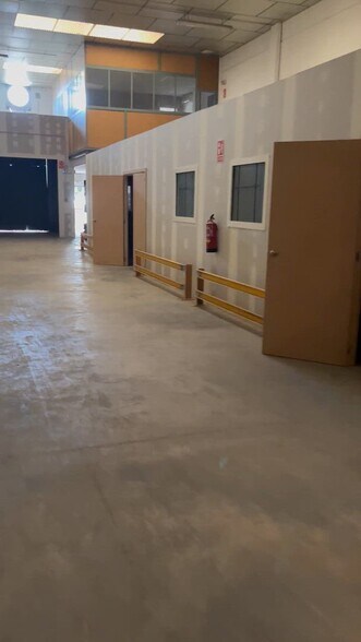 Industriel/Logistique dans Bigues i Riells del Fai, Barcelona à louer - Vidéo sur l’annonce professionnelle – Image 3 sur 25