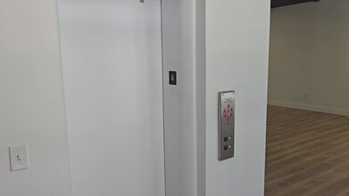 133-135 W 4th St, Cincinnati, OH à louer - Vidéo sur l’annonce professionnelle 