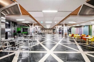 Bureau dans Saint-Cloud à vendre Photo de l’immeuble– Image 1 sur 14