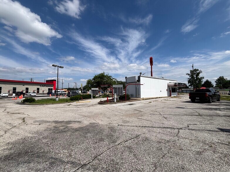 2022 N 6th St, Vincennes, IN à louer - Photo de l’immeuble – Image 3 sur 7