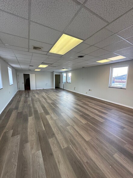 11 Prospect Ave, Hewlett, NY à louer - Photo de l’immeuble – Image 2 sur 2