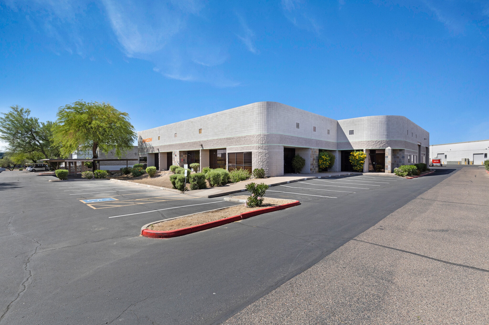7860 E McClain Dr, Scottsdale, AZ à vendre Photo principale– Image 1 sur 7