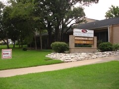 1713 Broadmoor Dr, Bryan, TX à louer Photo principale– Image 1 sur 8