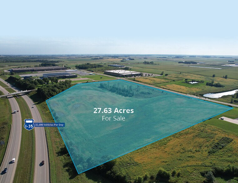 1067 24th Ave, Owatonna, MN à vendre - Photo de l’immeuble – Image 2 sur 6