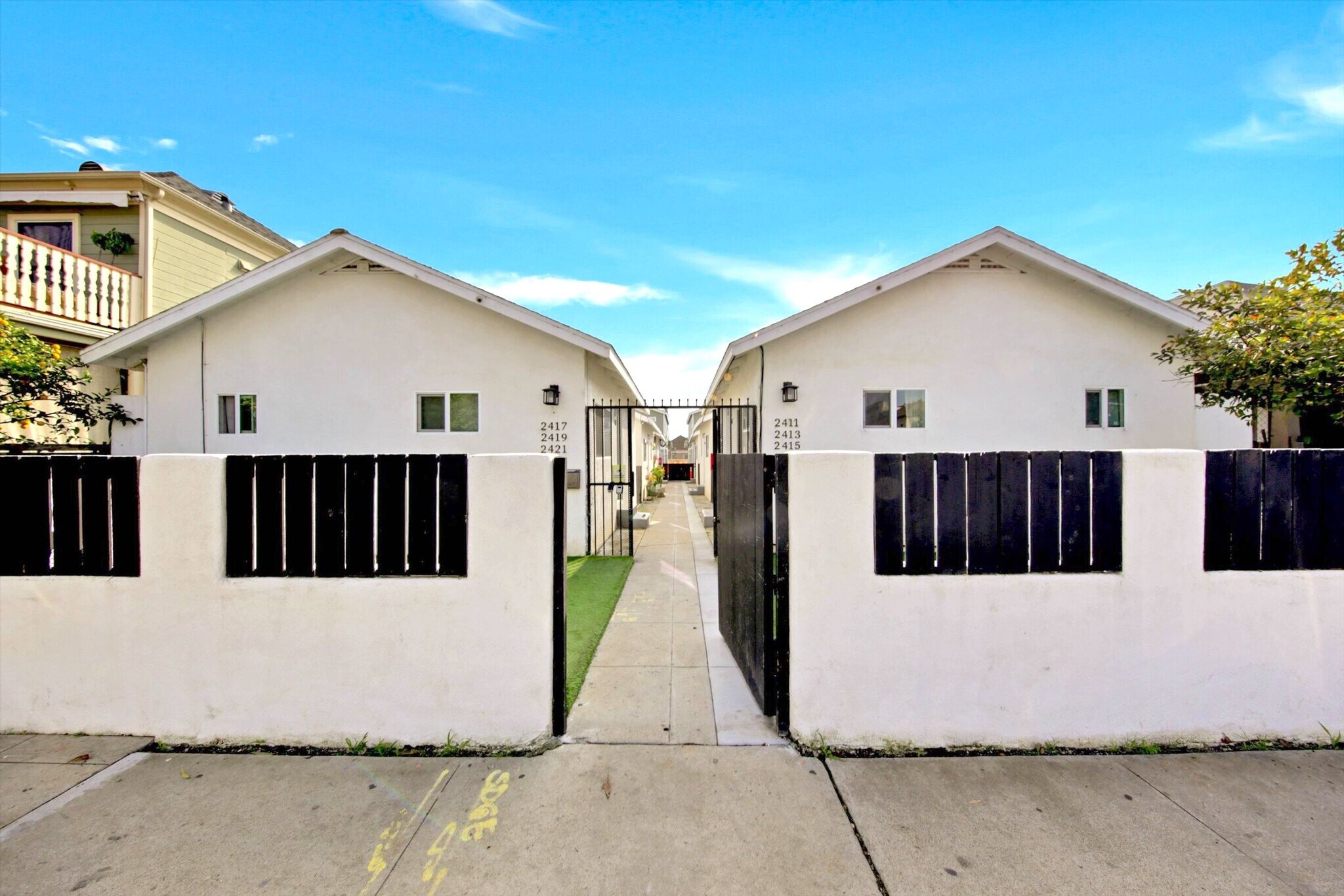 2411-2421 L St, San Diego, CA à vendre Photo principale– Image 1 sur 25