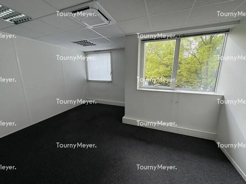 Bureau dans Pacé à louer - Photo de l’immeuble – Image 2 sur 7