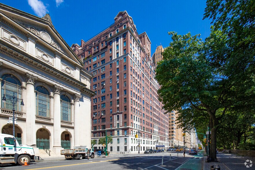 101 Central Park W, New York, NY à vendre - Photo principale – Image 1 sur 6