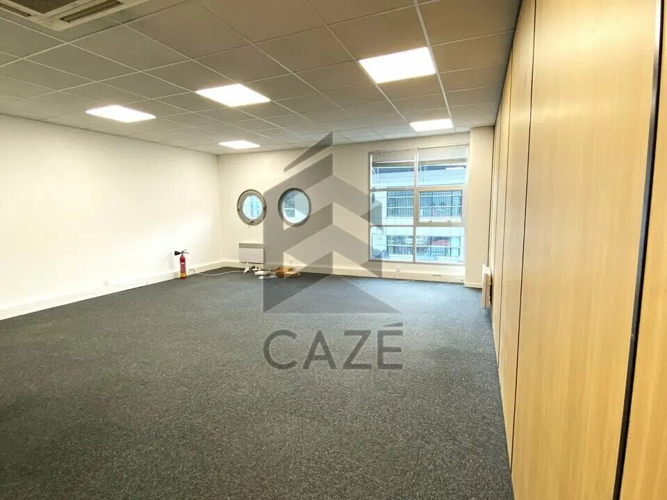 Bureau dans Floirac à louer Photo intérieure– Image 1 sur 11