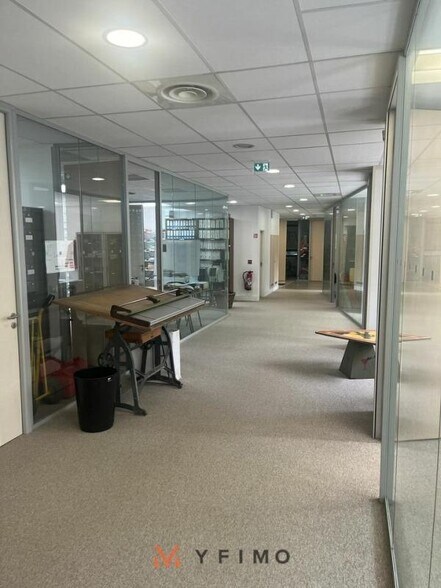 Bureau dans Saint-Germain-en-Laye à louer - Photo de l’immeuble – Image 2 sur 10