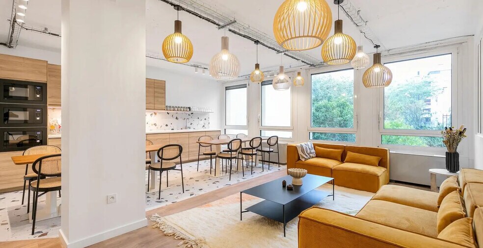 Espace de coworking dans Paris à louer - Photo de l’immeuble – Image 3 sur 7