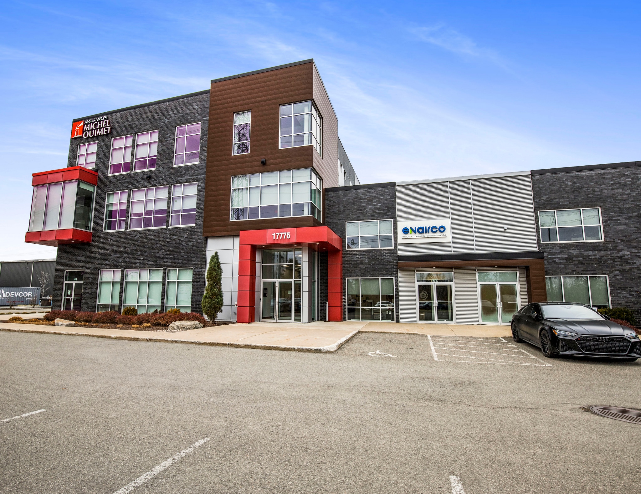 17775 Rue Des Gouverneurs, Sainte-anne-des-plaines, QC à louer Photo intérieure– Image 1 sur 4