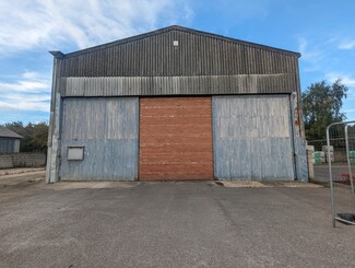 Plus de détails pour Outbuildings at Little Catterton Ln, Tadcaster - Industriel/Logistique à louer