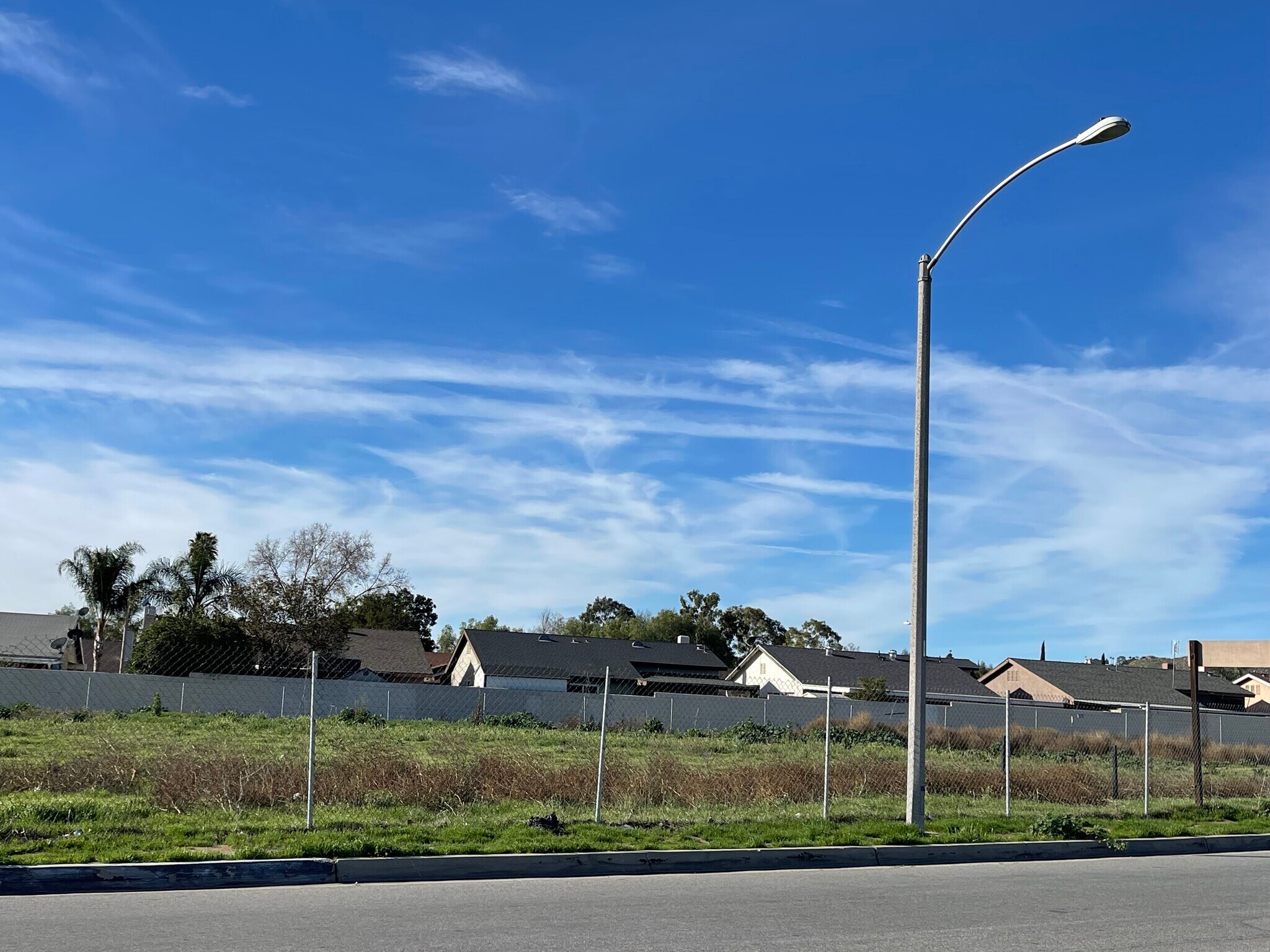 5754 Tilton Ave, Jurupa Valley, CA à vendre Photo de l’immeuble– Image 1 sur 5