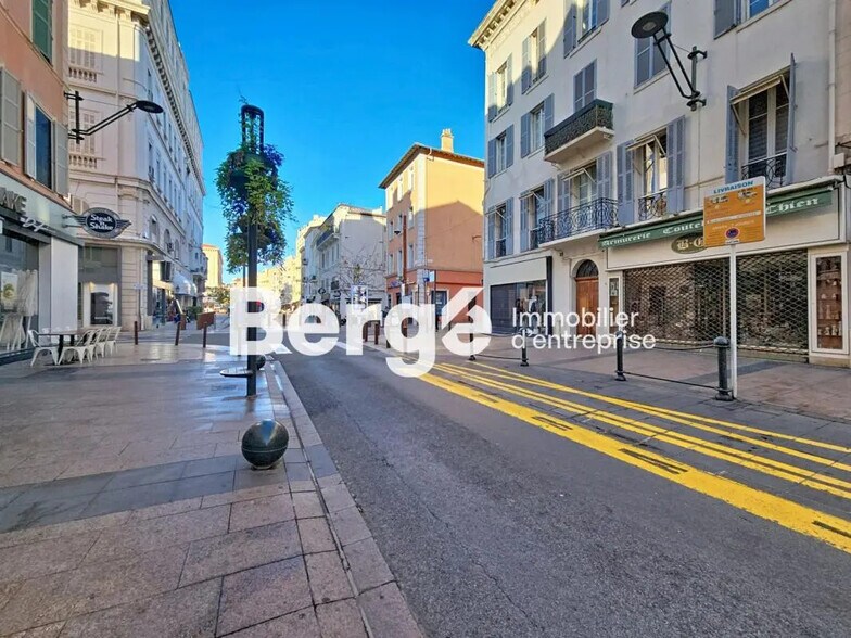 Local commercial dans Cannes à louer - Photo de l’immeuble – Image 2 sur 4