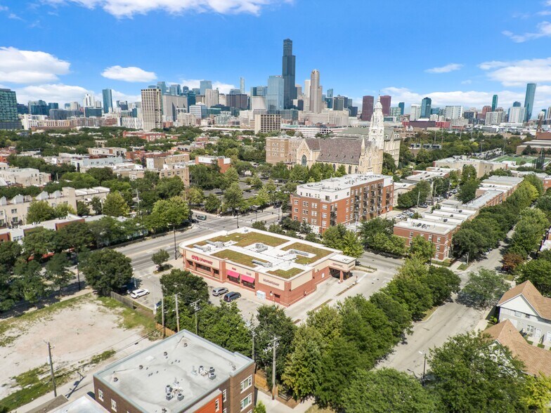 1211 W Roosevelt Rd, Chicago, IL à vendre - Photo de l’immeuble – Image 2 sur 2