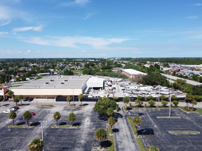 30200 Old Dixie Hwy, Homestead, FL à vendre - Photo de l’immeuble – Image 3 sur 16