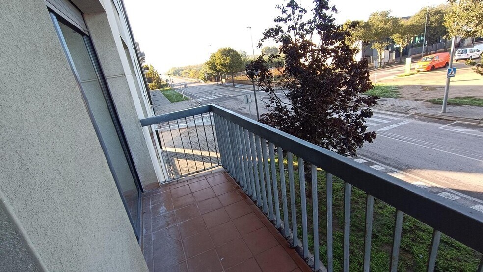 View Photo