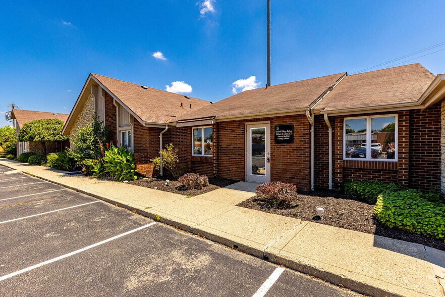 5850 Boymel Dr, Fairfield, OH à vendre - Photo de l’immeuble – Image 1 sur 51