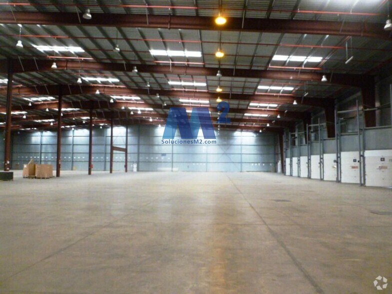 Industriel/Logistique dans Alovera, Guadalajara à louer - Photo de l’immeuble – Image 1 sur 3