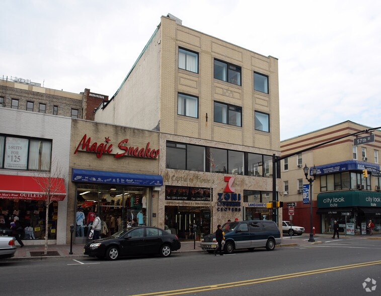 5617-5619 Bergenline Ave, West New York, NJ à louer - Photo de l’immeuble – Image 2 sur 3