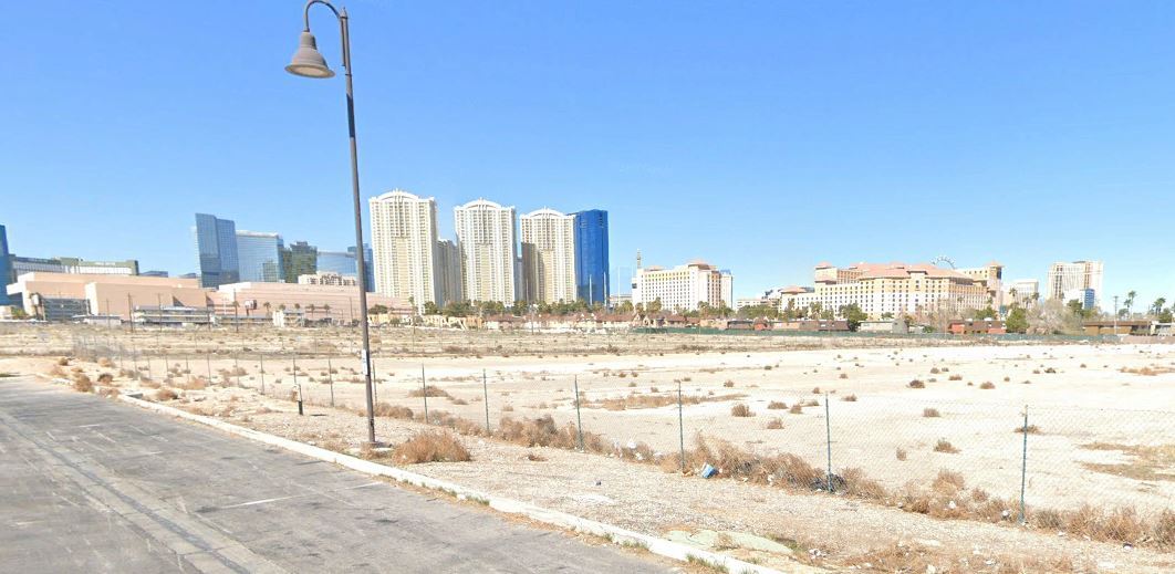 NW Tropicana Ave & Paradise Rd, Las Vegas, NV à vendre Photo de l’immeuble– Image 1 sur 13