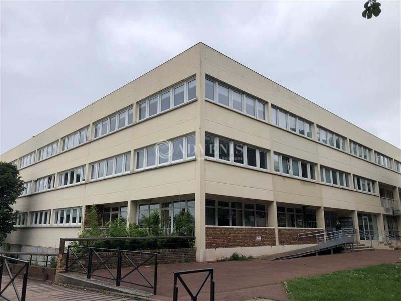 Bureau dans Maurepas à louer Photo de l’immeuble– Image 1 sur 6