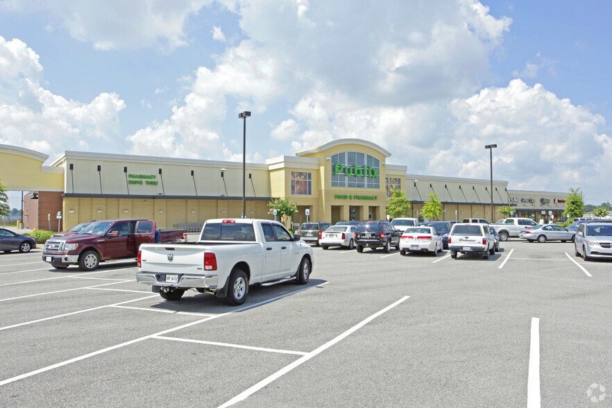 56-136 Marketplace Cir, Calera, AL à louer - Photo de l’immeuble – Image 3 sur 5