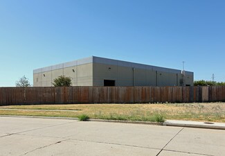 Plus de détails pour 2501 Mayes Rd, Carrollton, TX - Industriel/Logistique à louer