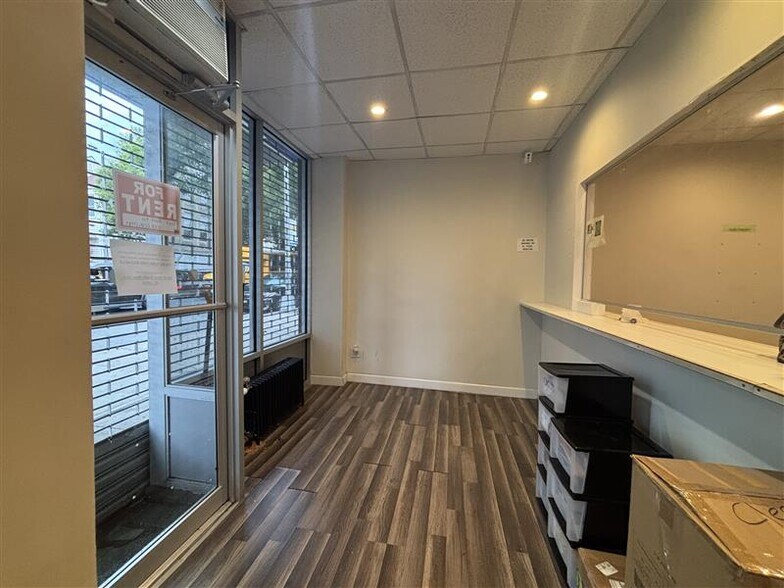 3764 94th St, Jackson Heights, NY à louer - Photo intérieure – Image 2 sur 9