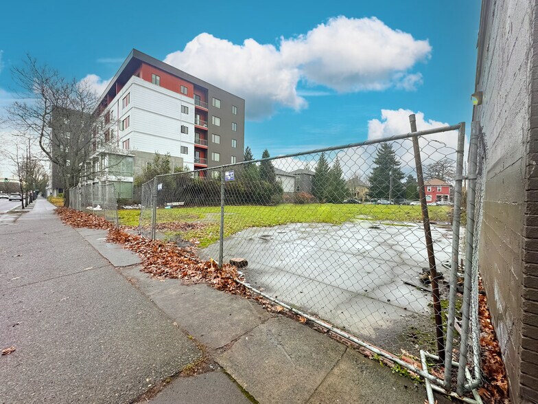 4041-4045 NE Martin Luther King Blvd, Portland, OR à vendre - Photo de l’immeuble – Image 3 sur 14