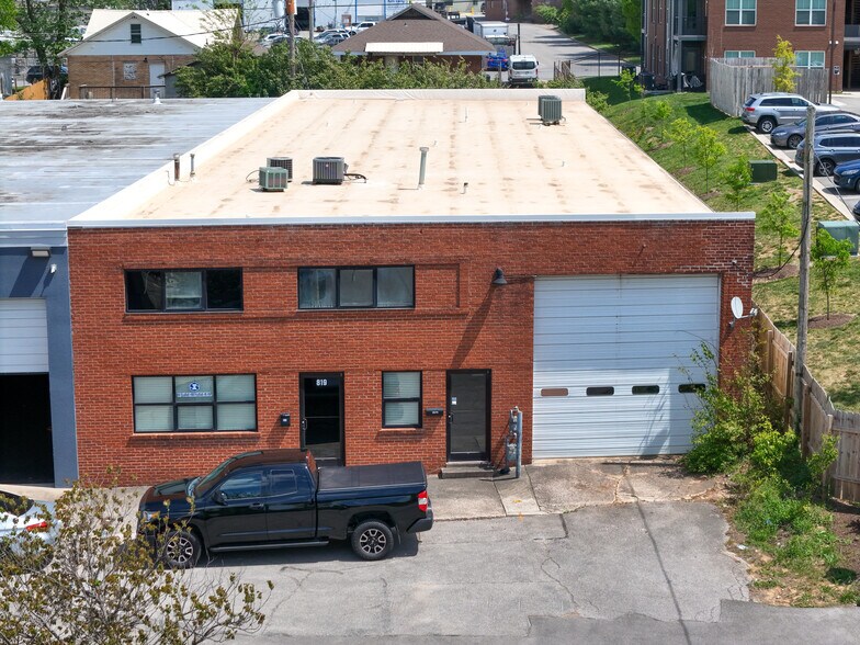 819 Porter Pl, Lexington, KY à louer - Photo de l’immeuble – Image 3 sur 8